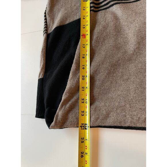 Max Studio Faux Wrap Pullover Sweater Sz L Striped Colorblock Tan Black Chic - Picture 8 of 9